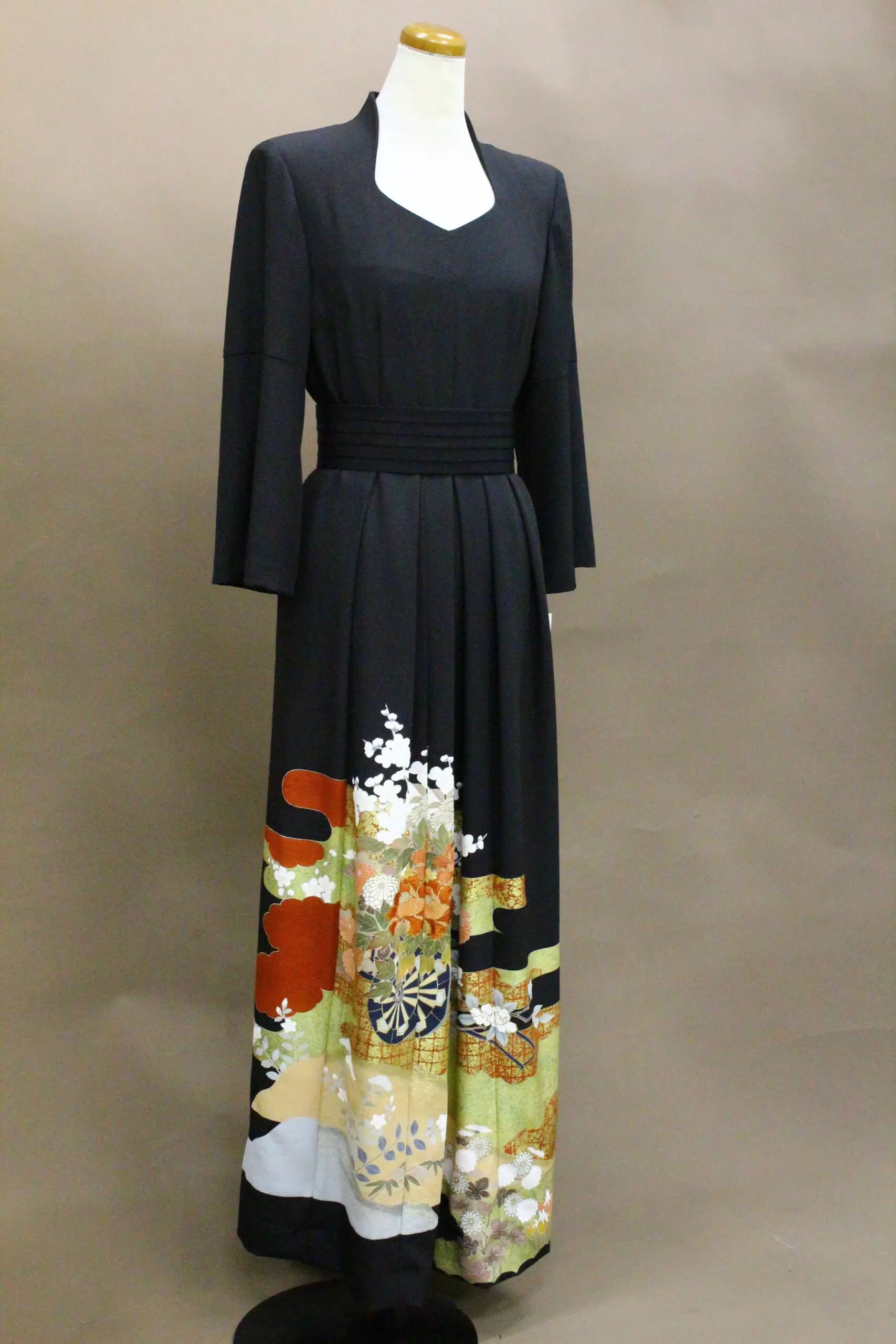 専用 正絹 色留袖 着物リメイク ロングドレス セミオーダー 専用 正絹 色留袖 着物リメイク ロングドレス セミオーダー 専用 正絹